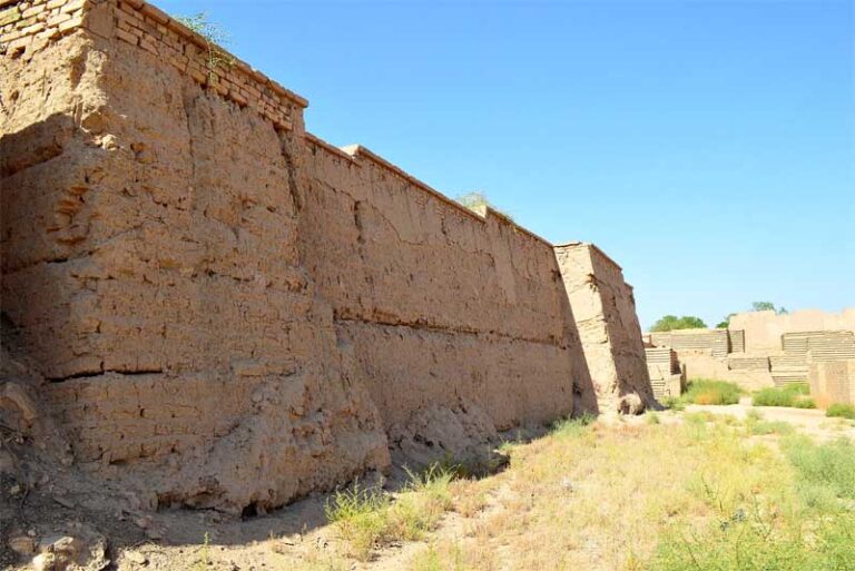 Top 10 most famous walls in the world - Depth World